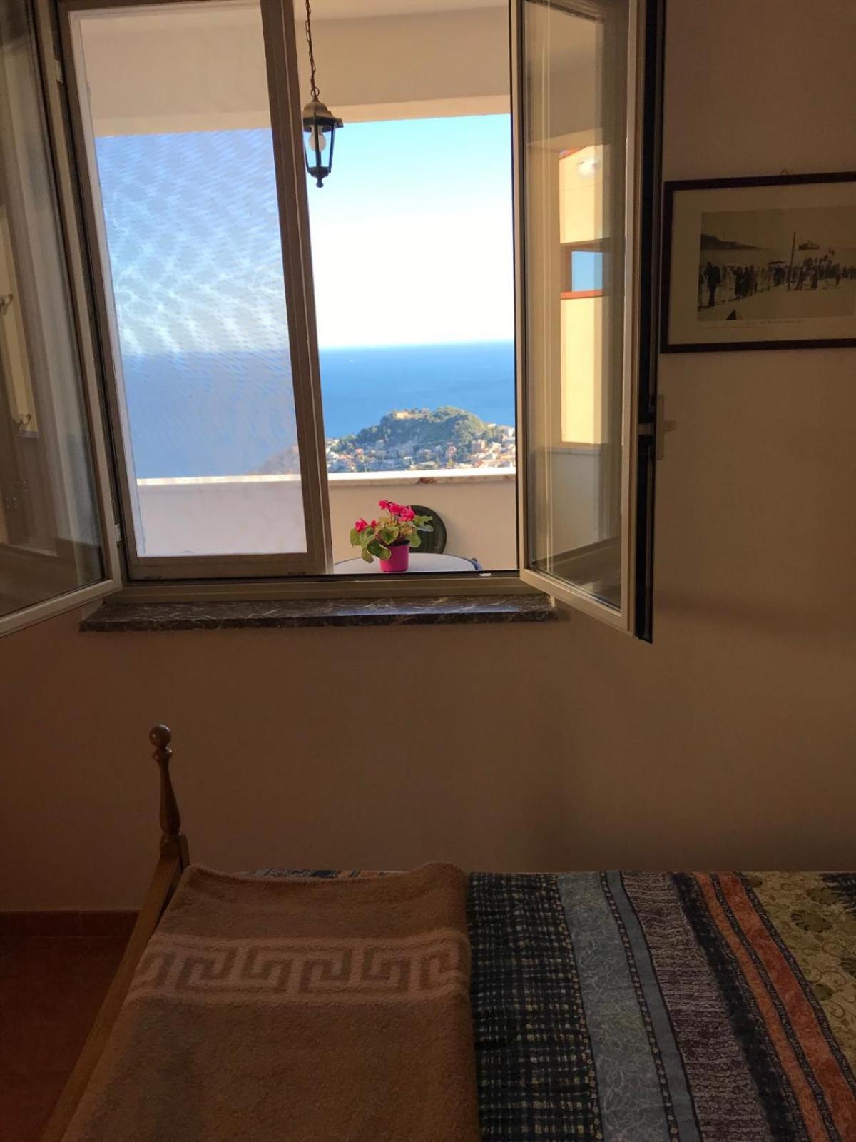 Casa Rex Apartment Castelmola Bagian luar foto